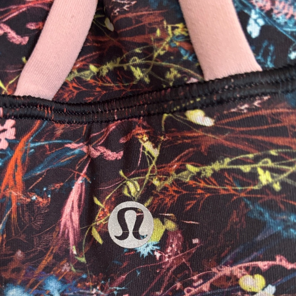 lululemon athletica Energy B-D Cup Sports Bra - Picture 2 of 4
